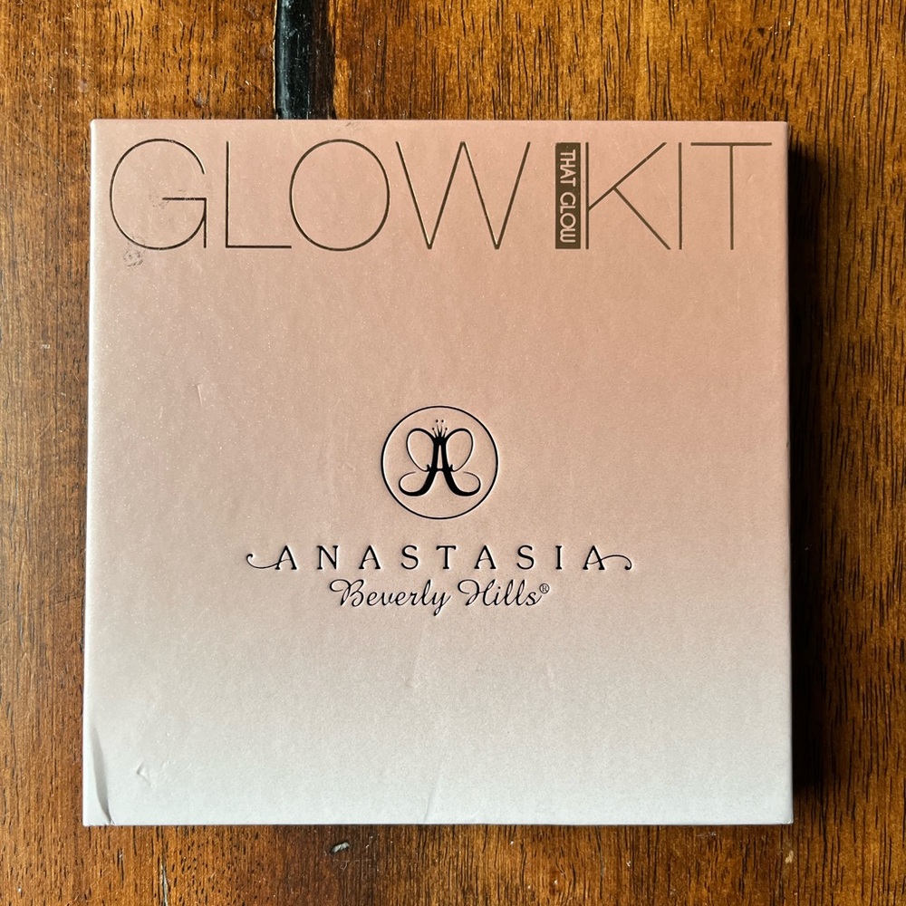 Anastasia Beverly Hills Glow Kit (“That Glow”)